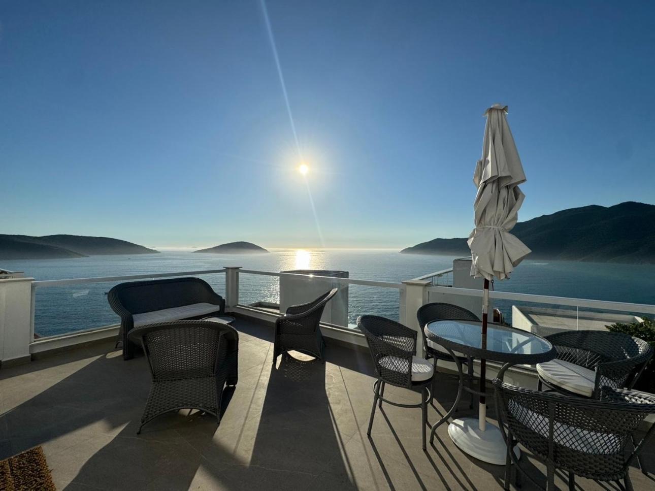 Terraco Mykonos Com Piscina Privativa - Сasa de vacaciones Arraial do Cabo